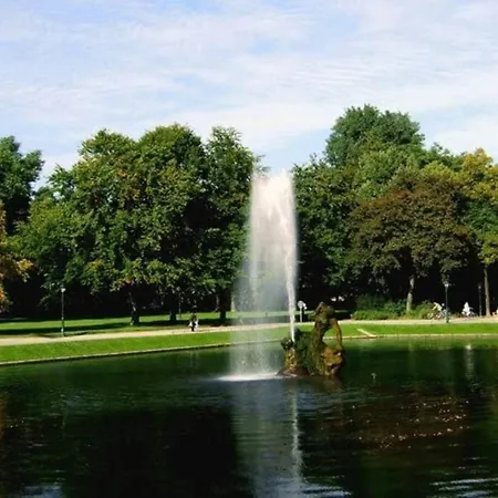 Ausstattung Netflix Wlan Messe Altstadt アパート デュッセルドルフ